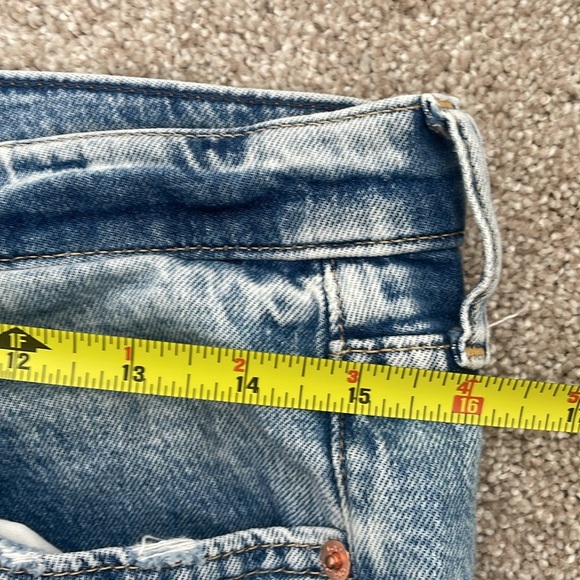 Gap 90s Loose High-Rise Distressed Jeans - Picture 9 of 11